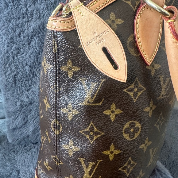 Louis Vuitton Lockit Monogram Canvas - Picture 7 of 12